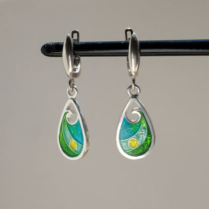 green drop earrings
