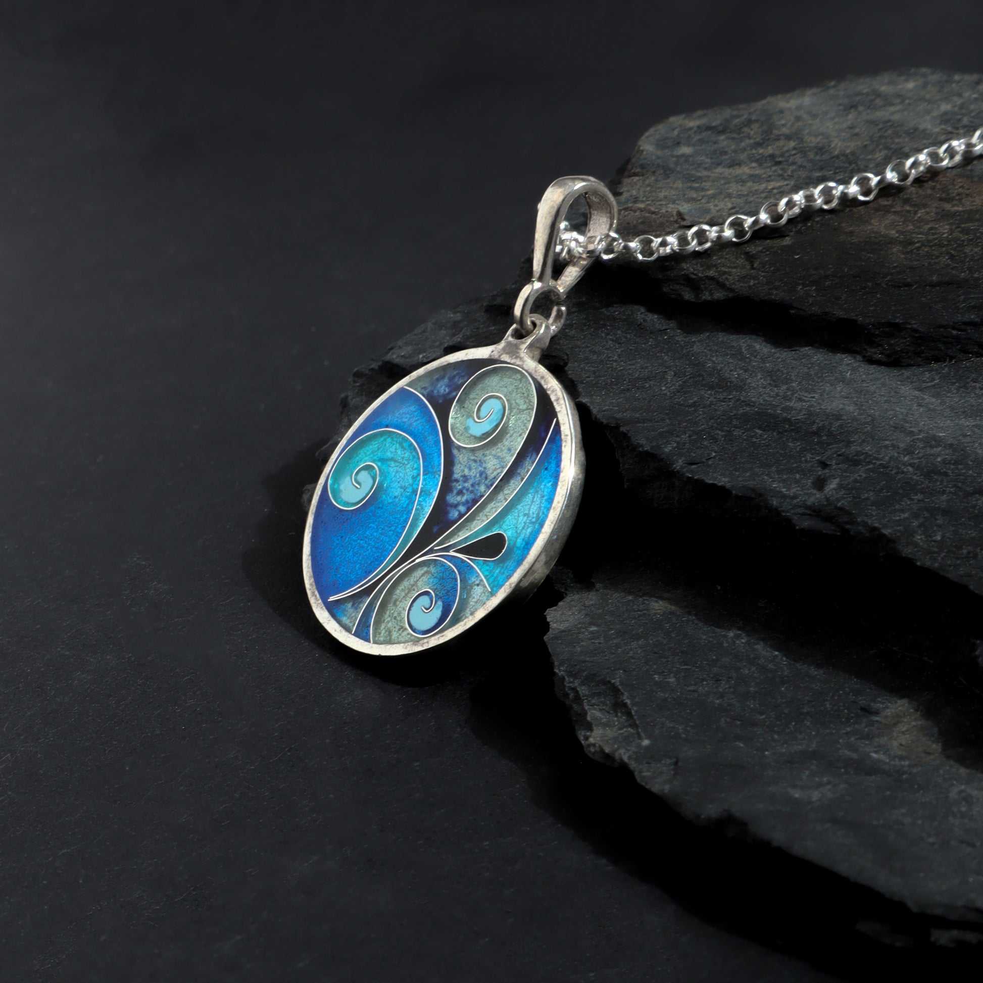 minanqari, sterling silver pendant