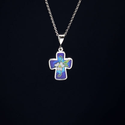 ladyes cross necklace