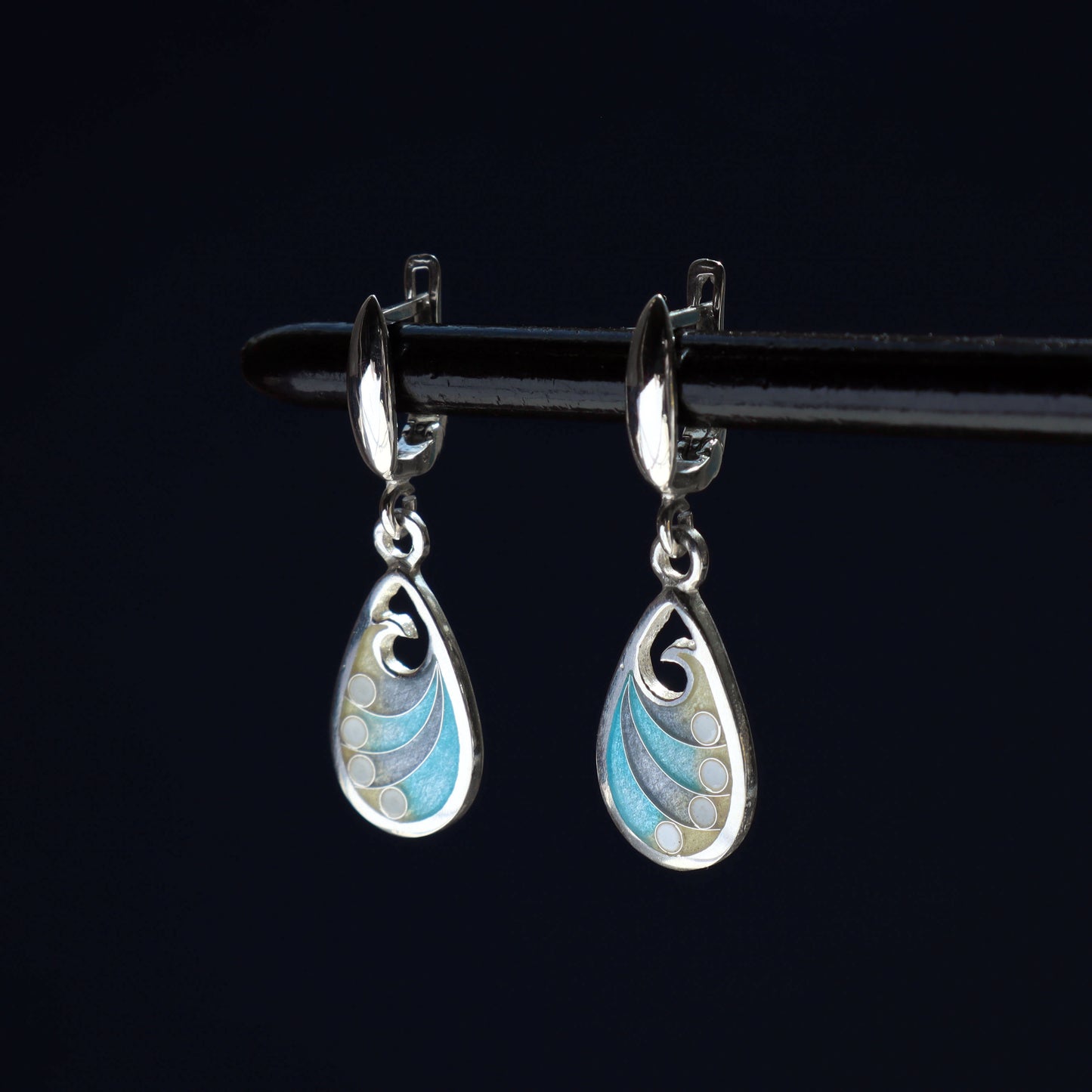 dangle silver earrings