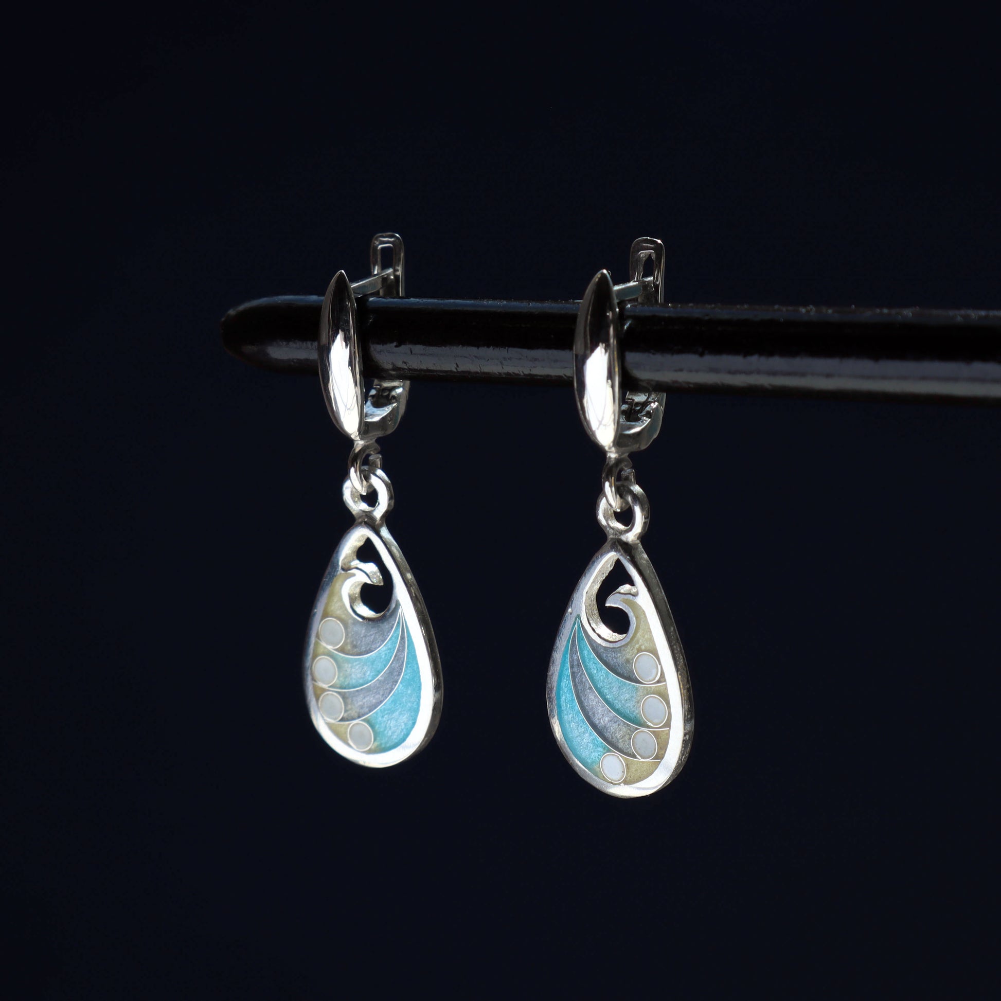 dangle silver earrings