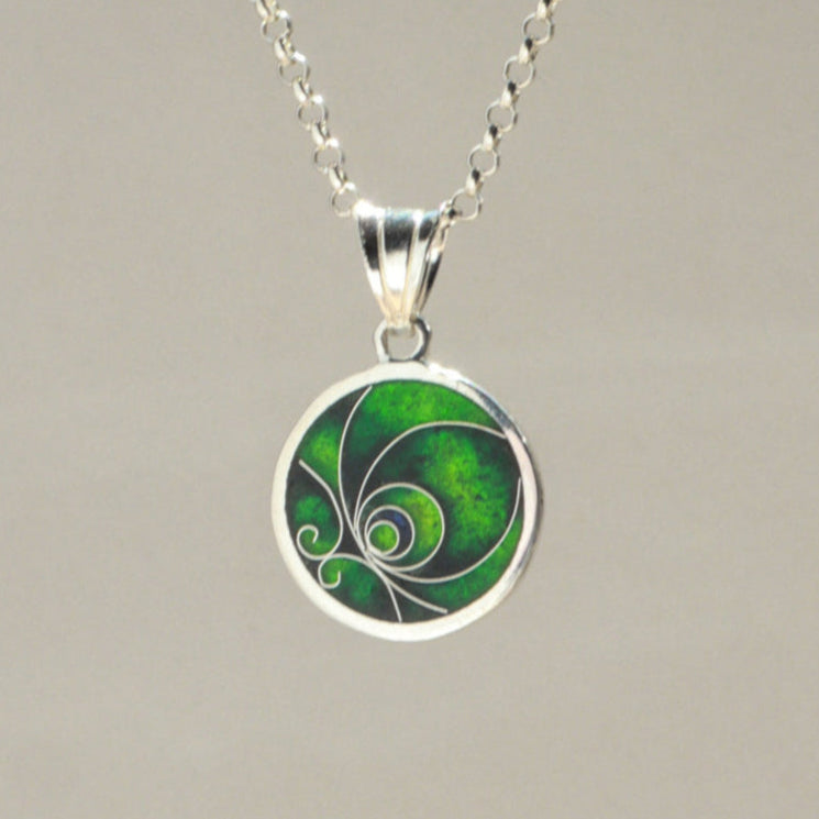 georgian cloisonne necklace, green silver pendant