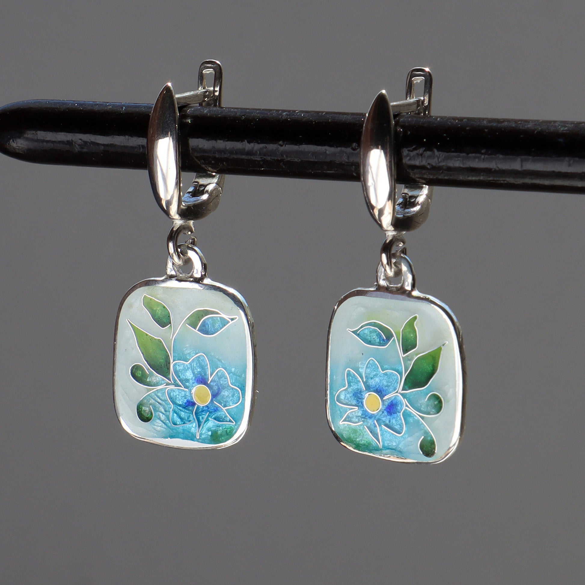 dangle floral earrings, minankari